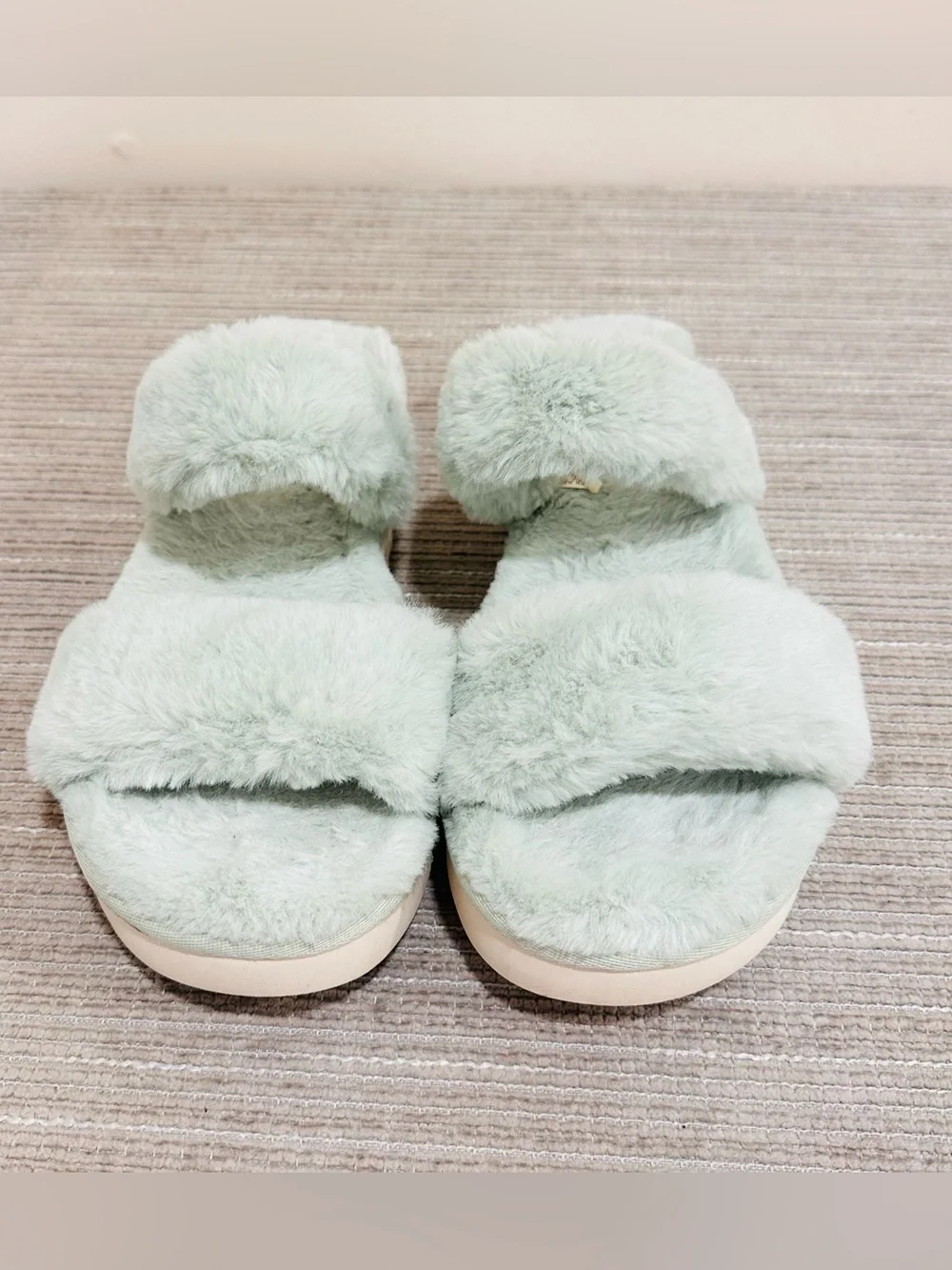 Koolaburra by UGG Fuzz-On Women's Slide Sandals Pale Aqua Mint Size 9 / EU 40